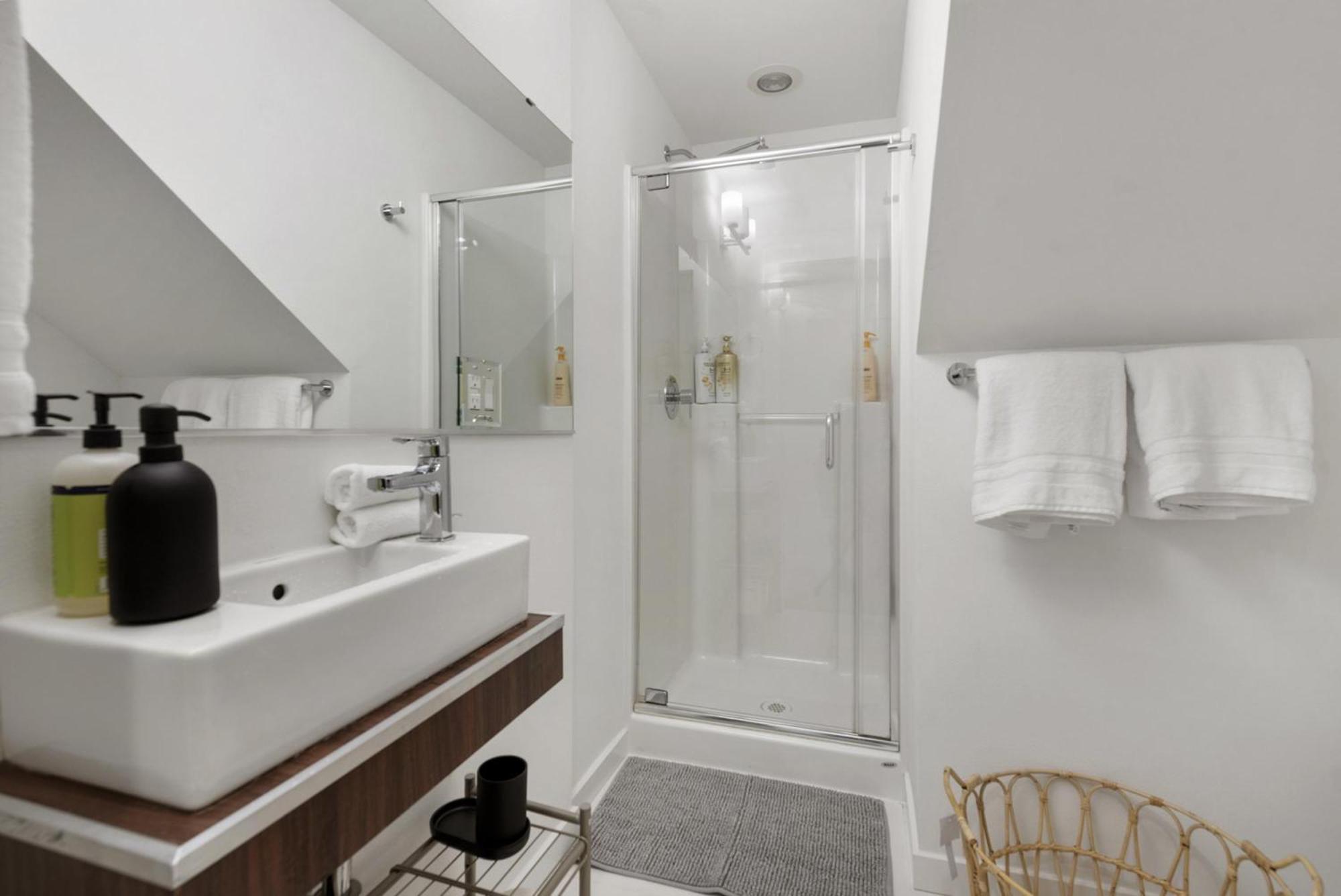 Urban Humble Abode Villa Сиатъл Екстериор снимка