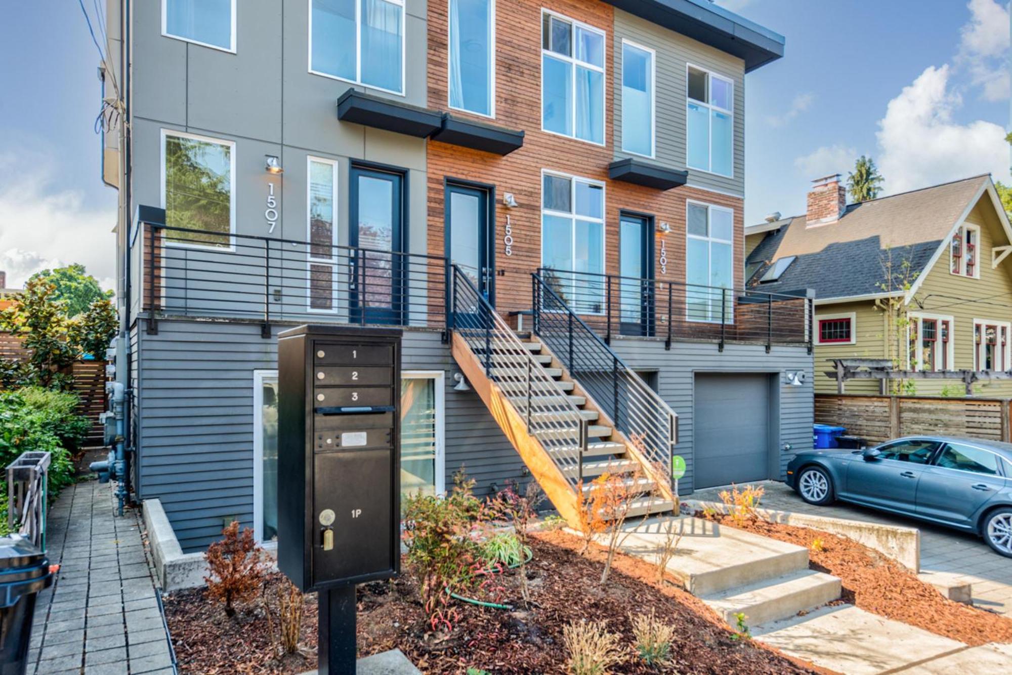 Urban Humble Abode Villa Сиатъл Екстериор снимка